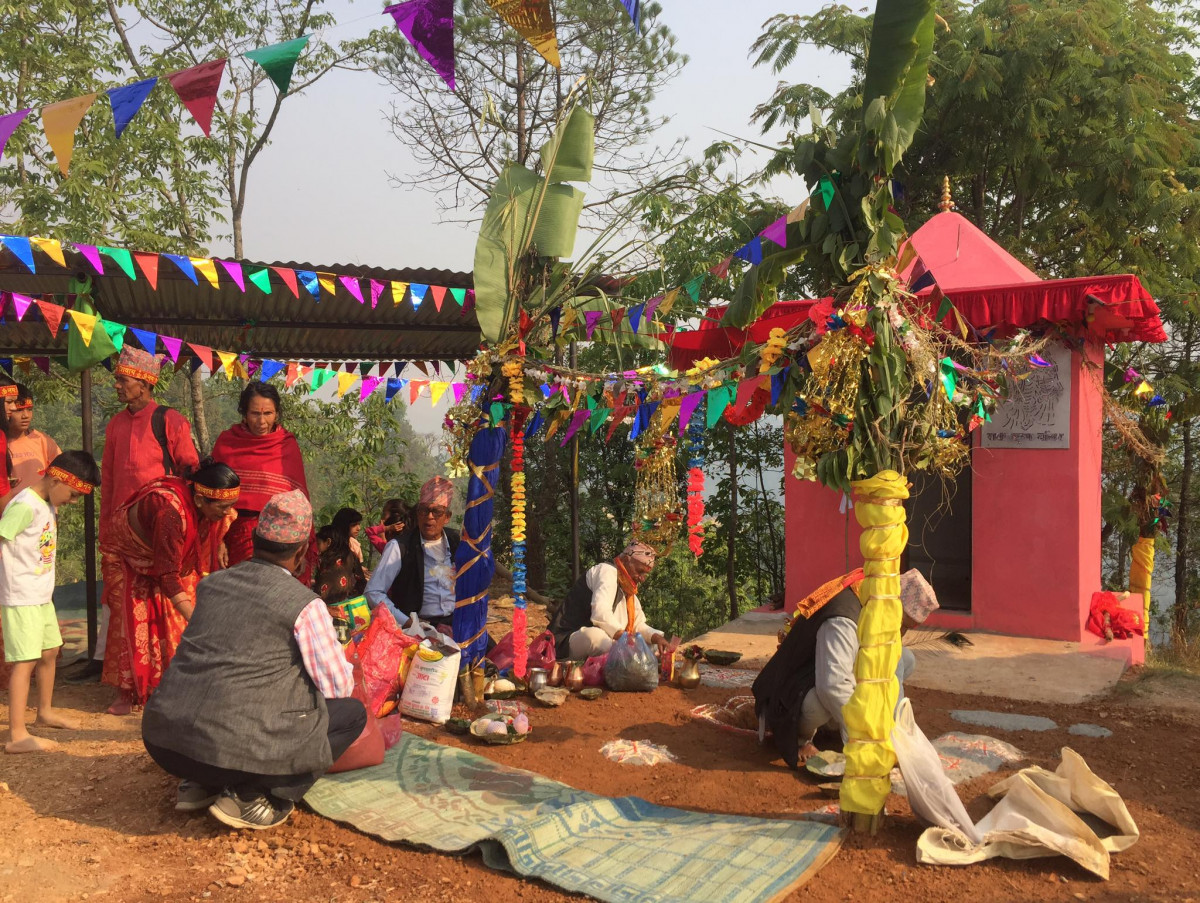 वैदेशिक रोजगारका क्रममा अस्ताएका छोराको स्मृतिमा  मन्दिर निर्माण 