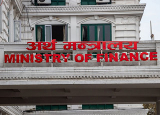 नयाँ आर्थिक वर्ष सुरु, कार्यान्वयनमा आउँदै यी कर