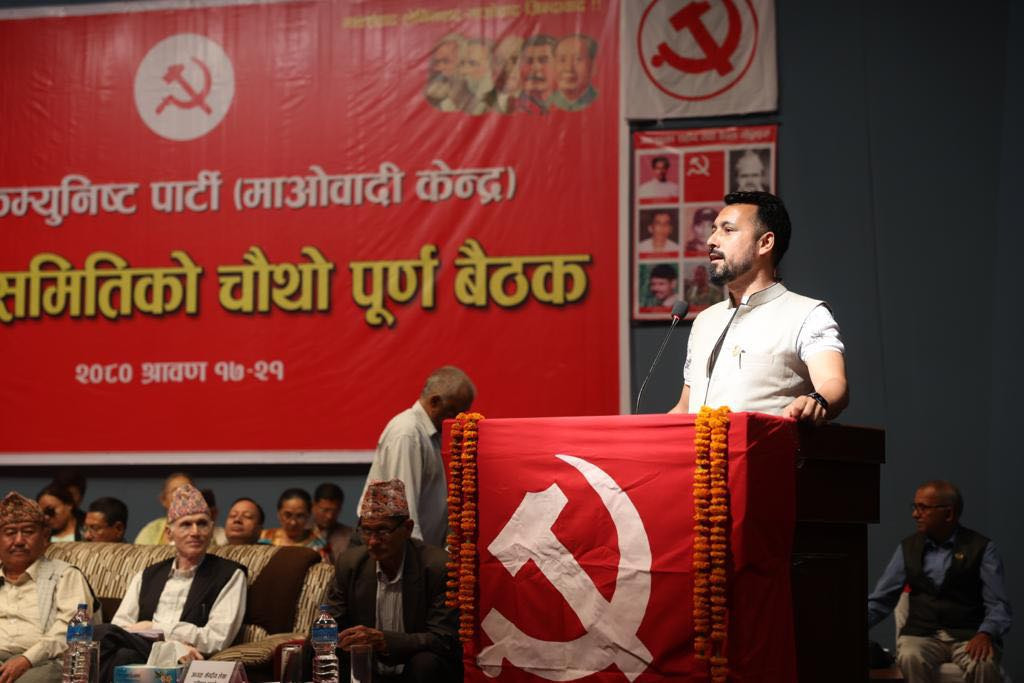 हामीलाई पुरानो प्रचण्ड हेर्न मन छ : सरल सहयात्री