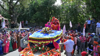 ७ सय बढी भारतीय धार्मिक पर्यटकको जम्बो टोली पोखरामा