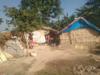 बत्ती मुनिको अध्यारो : देवदहको मल्लाही बस्ती 