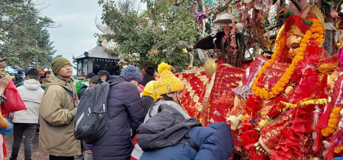 पाथीभरामा एकै दिन साढे आठ हजार दर्शनार्थी, दशैं अवधिमा मात्रै २५ हजार बढीले गरे दर्शन