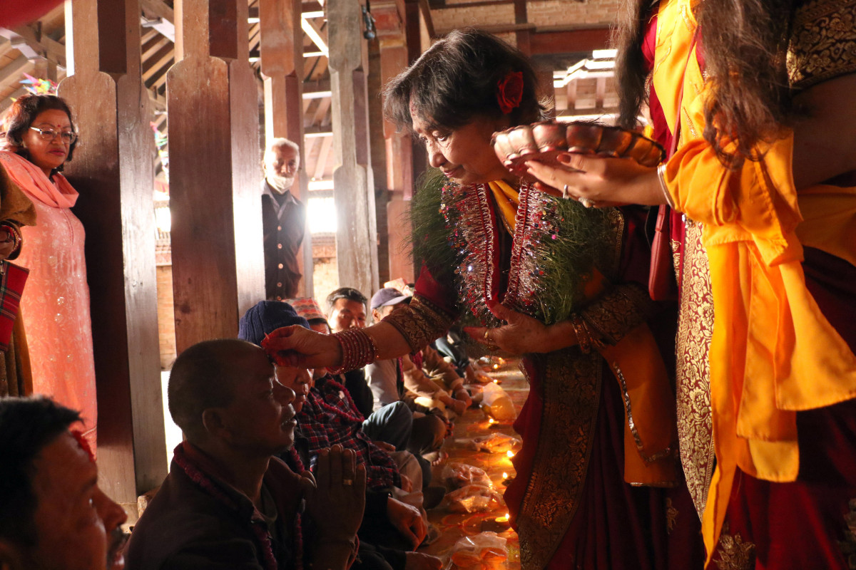 २५ वर्षदेखि दिदीबहिनी नहुनेलाई भाइटीका लगाउँदै आएकी अञ्जली मास्के