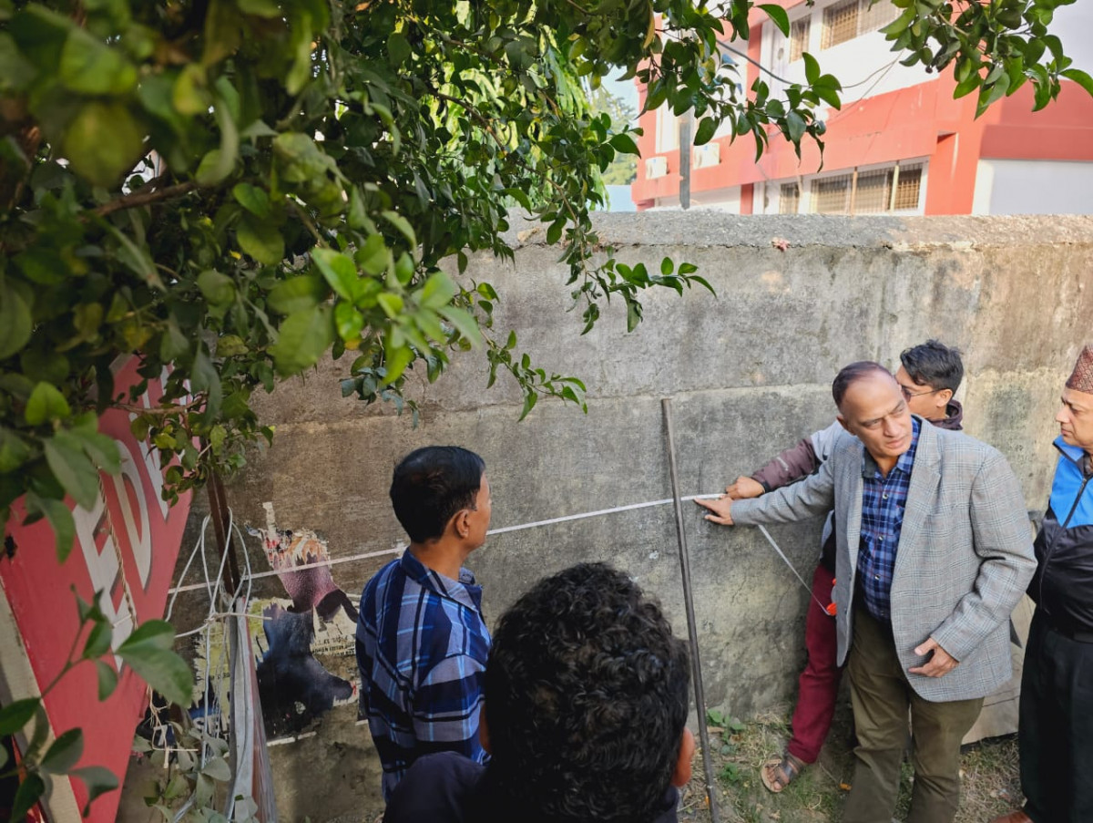 बुटवल मिलनचोकदेखि सुख्खानगर जाने बाटो फराकिलो हुने 