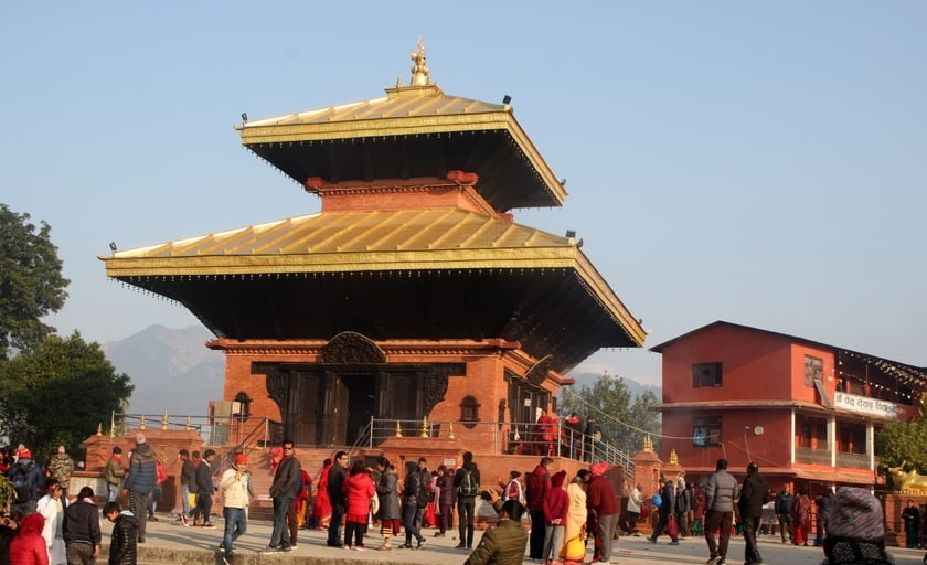 देवघाटमा स्नान गर्न भक्तजनको घुइँचो