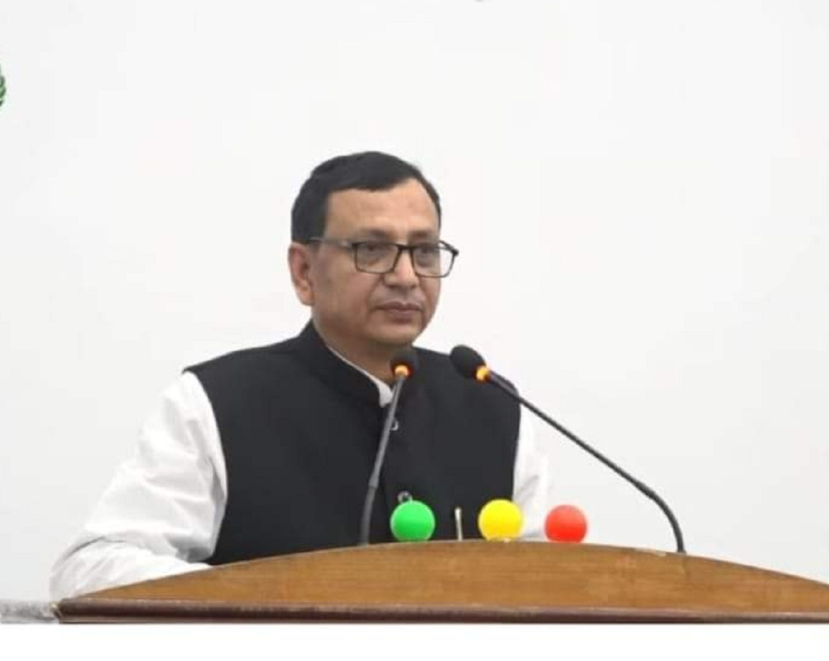 मधेशमा सत्ताको खेल: एमाले नेता यादवले लिए होटलमा मुख्यमन्त्रीको शपथ