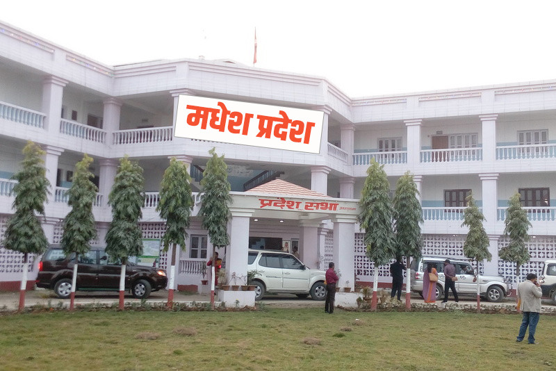 मधेसमा शीतलहर, विपन्नलाई कम्बल बाड्ने प्रदेश सरकारको तयारी 