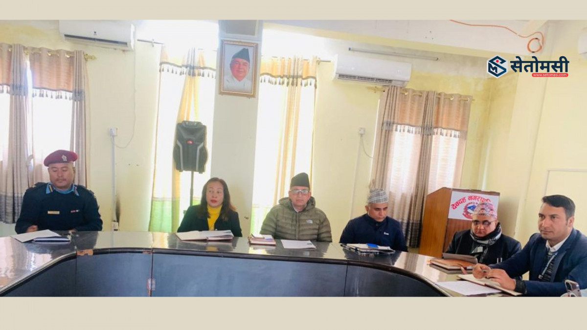 १२ स्वर्णसहित देवदह माविले उचाल्यो प्रथम राष्ट्रपति रनिङ सिल्ड