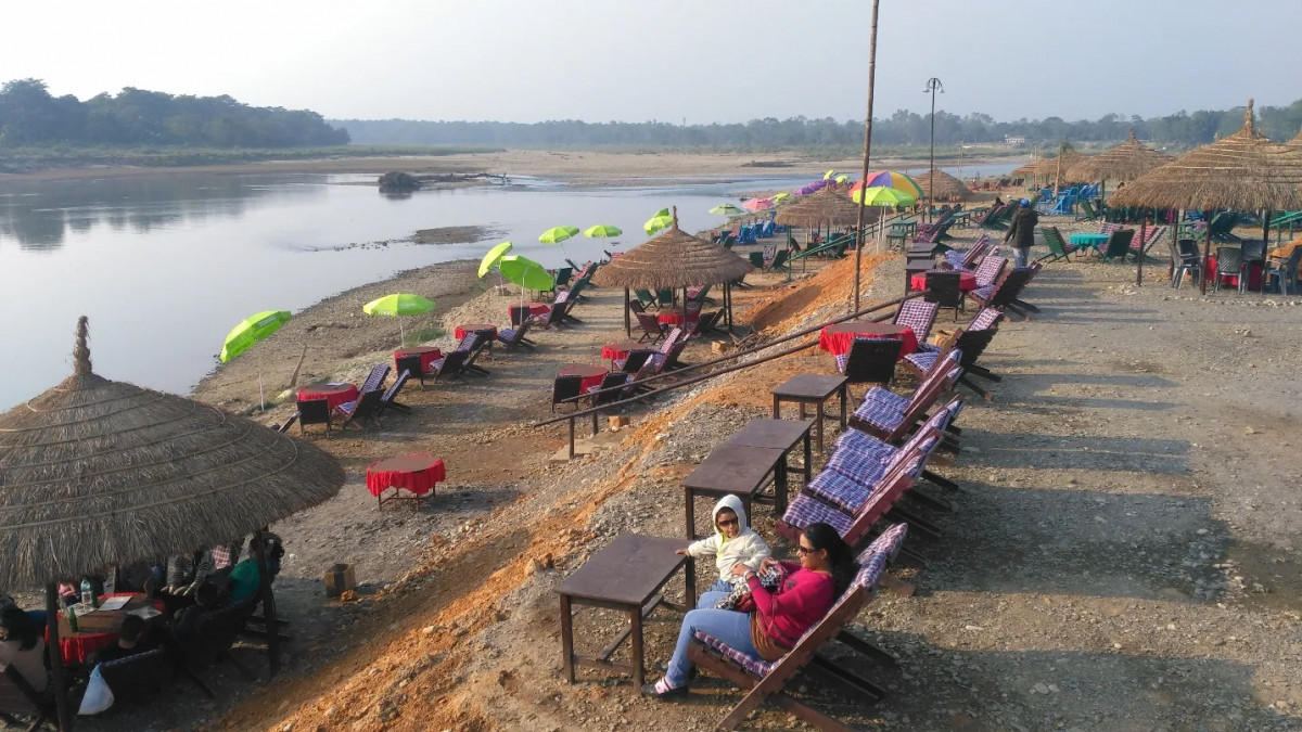 सौराहाको रोजगारी र आयको मुख्य स्रोत पर्यापर्यटन