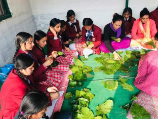 जब शिक्षक पात र सिन्का बोकेर कक्षाकोठामा पस्नुभयो !