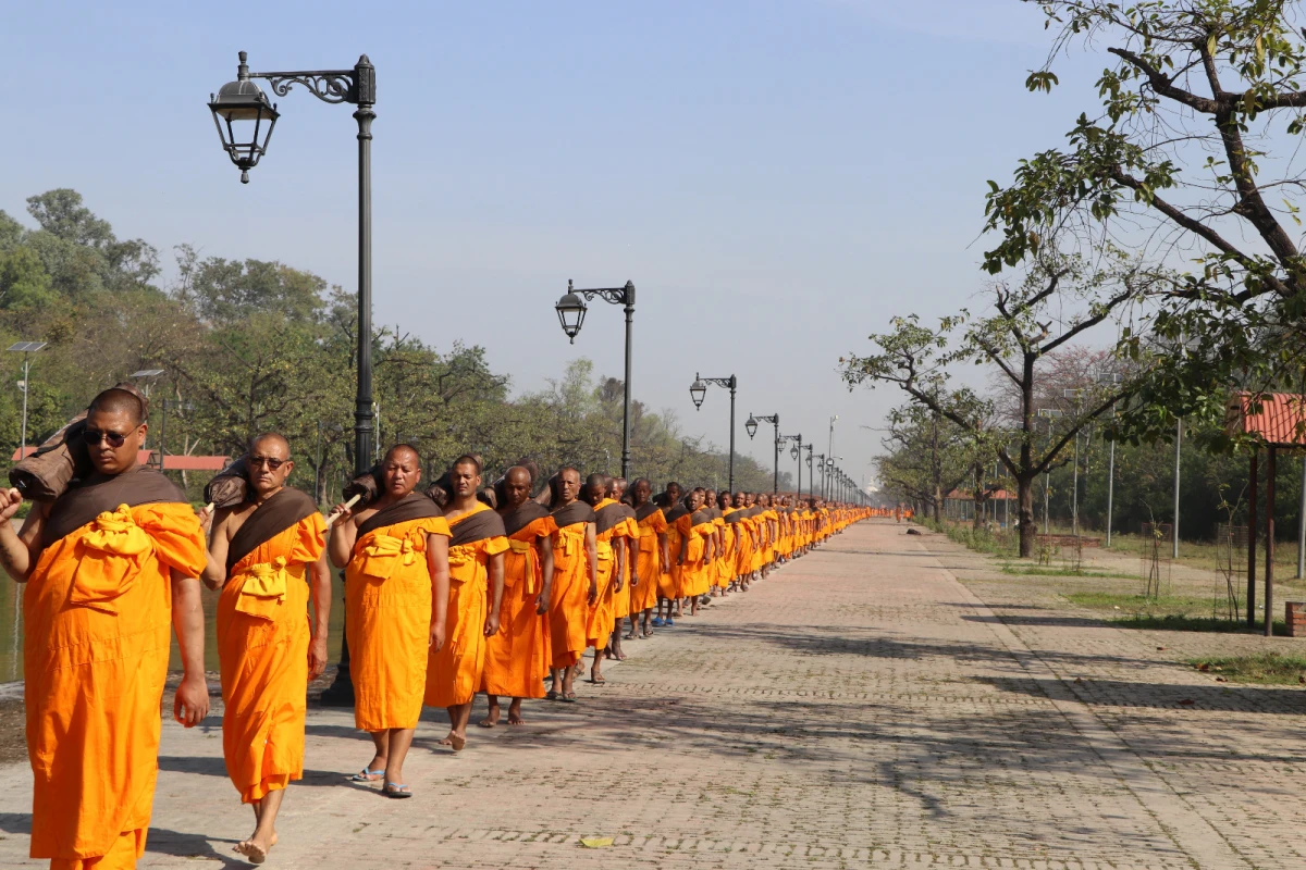 बुद्धजन्मस्थल लुम्बिनीबाट १२५० जनाको धम्मयात्रा शुरु