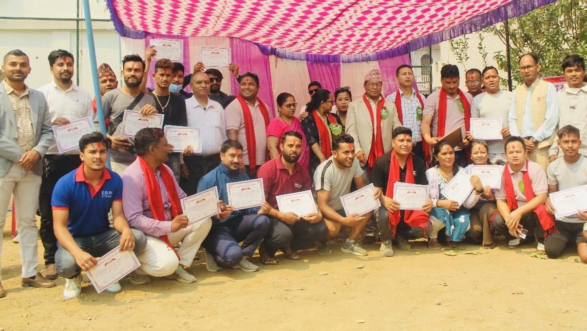 पत्रकार र नगरपालिका कर्मचारीबीचको मैत्रीपुर्ण खेलमा कर्मचारी टिम विजयी 