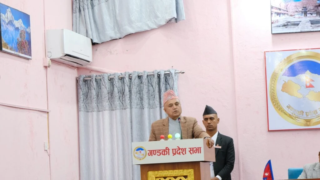 मुख्यमन्त्रीको जिम्मेवारी पाए योग्यतापूर्वक पुरा गर्ने कोसिस गर्छु: खगराज अधिकारी