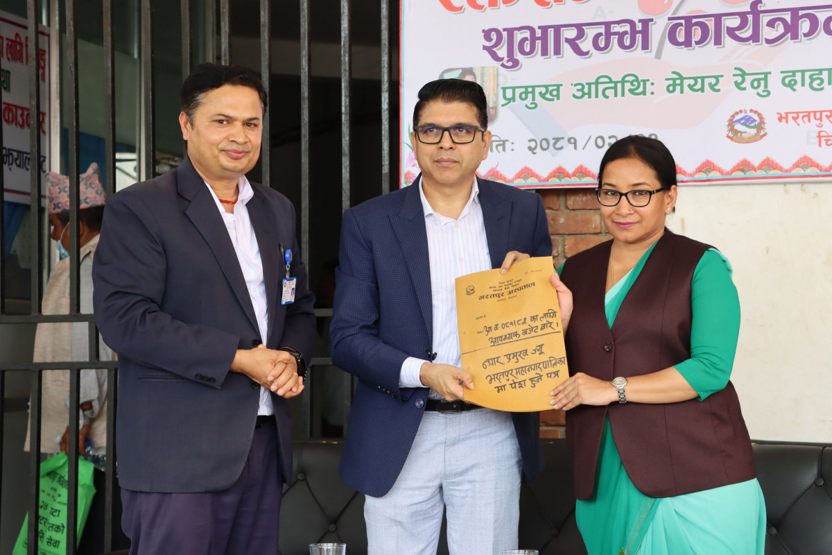 भरतपुर अस्पतालका बेड डेंगु र स्क्रब टाईफसका बिरामीले भरिए  