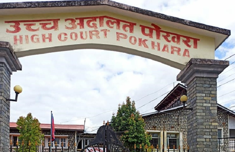 च्याउ खादा १० जना विरामी