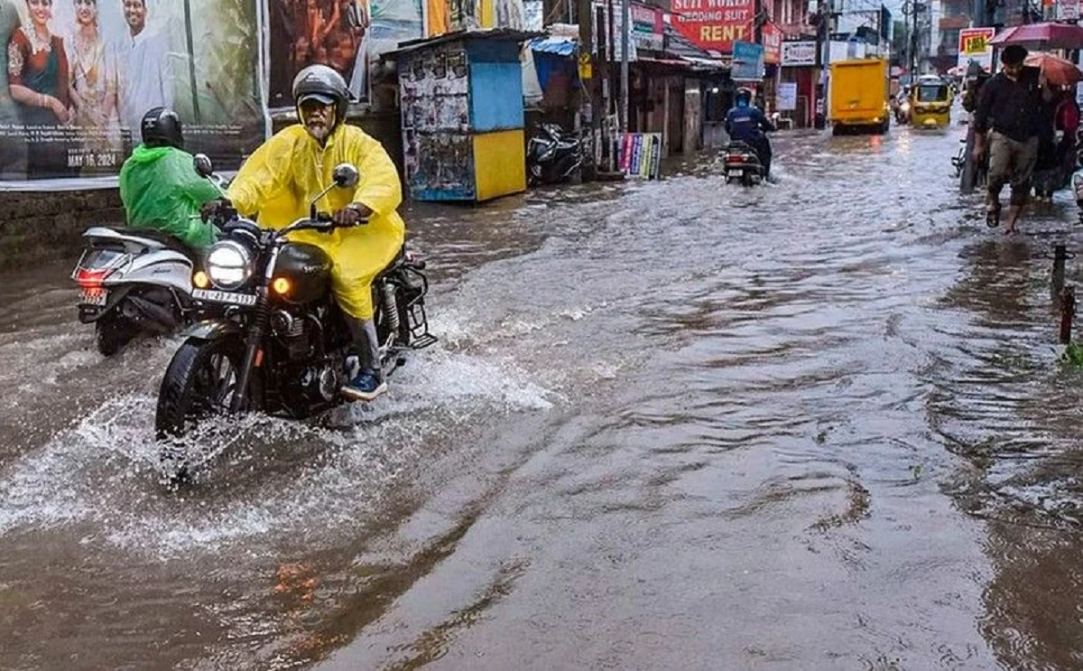 भारतमा बाढीका कारण १८ जनाको मृत्यु
