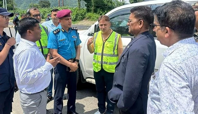 उपप्रधानमन्त्रीद्वारा पोखरा-मुग्लिन सडक अनुगमन