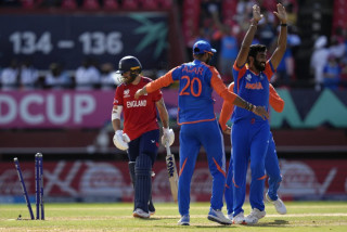विश्वकपको फाइनलमा दक्षिण अफ्रिका र भारत भिड्ने, इङ्ल्यान्ड स्तब्ध