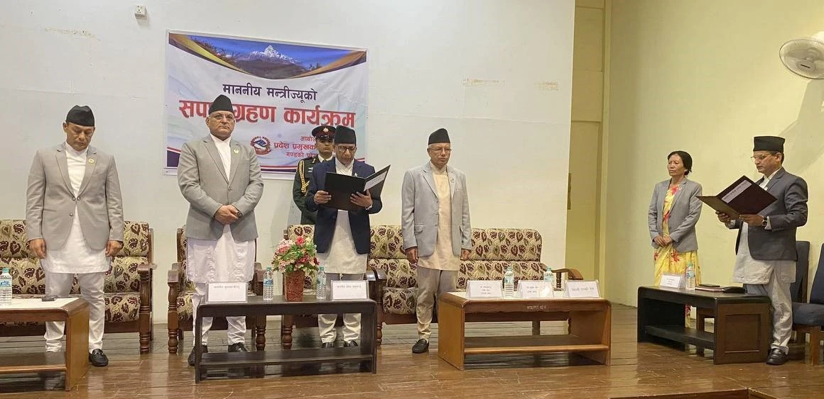 ऊर्जामन्त्री श्रेष्ठले संरचनात्मक सुधार, पारदर्शिता अभिवृद्धि र कार्यसम्पादन बारे जारी गरे निर्देशन