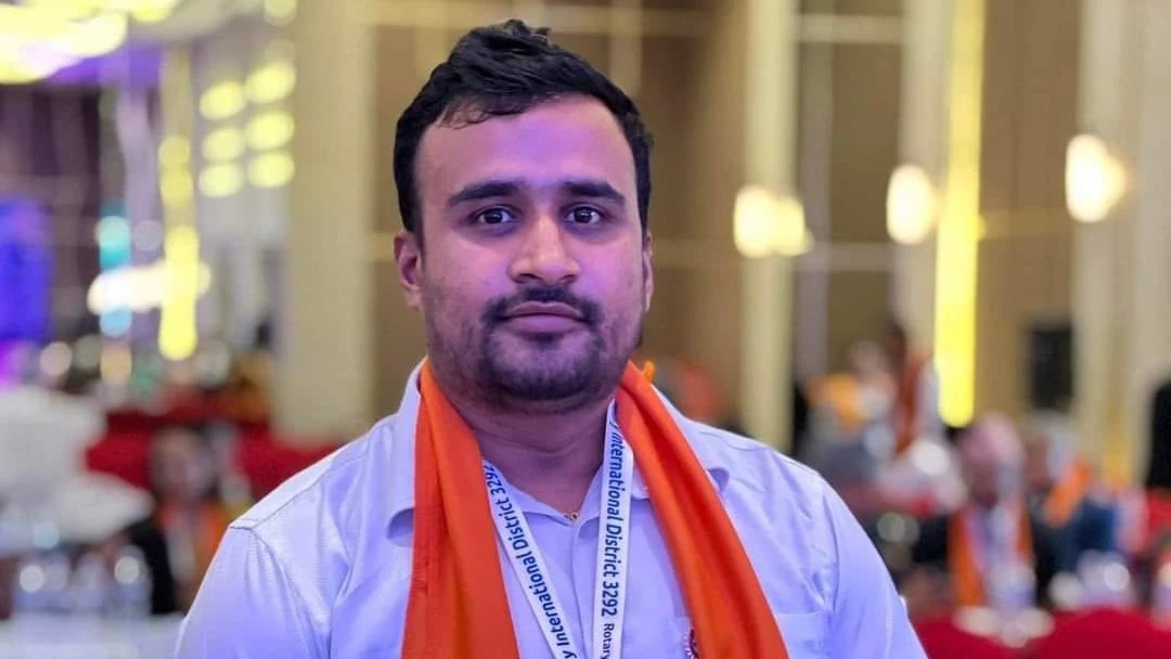 रोटरी क्लब अफ देवदहले पोखरी संरक्षण र आकस्मिक खाना अभियान संचालन गर्ने