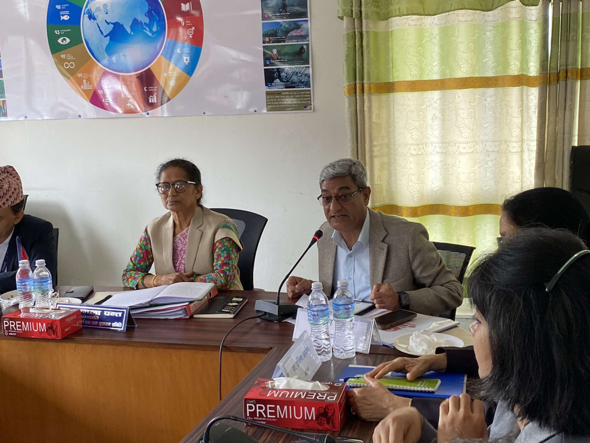गृहमन्त्री लेखक भन्छन्– प्रहरीको सरुवा हुन्छ, अवधिभन्दा अगाडि पनि सरुवा हुन्छ