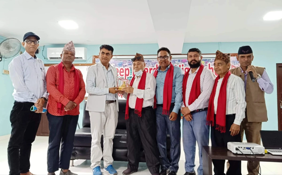 न्यु होराइजनमा प्रलेसको नेपाली, संस्कृत र अंग्रेजी लोक छन्दमा कविता लेखन कार्यशाला