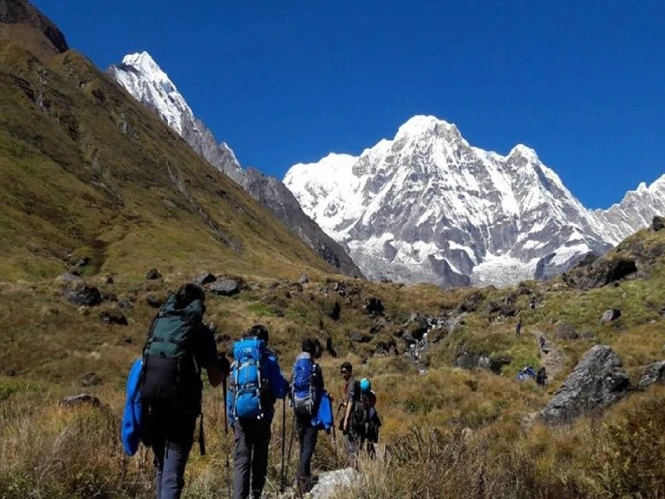 मर्दी हिमाल पदयात्रामा जाने पर्यटकलाई फोहोर जथाभावी फ्याँक्न बन्देज