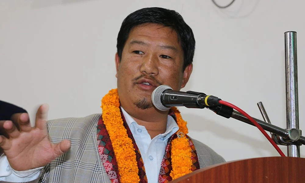 अफगानी आमाहरू आफ्ना बच्चा बेच्न बाध्य भएका समाचार किन लुकाईन्छ?: अध्यक्ष बराल