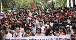 बंगलादेशमा राष्ट्रपतिको राजीनामा माग, प्रदर्शनकारीले कब्जा गरे राष्ट्रपति भवन