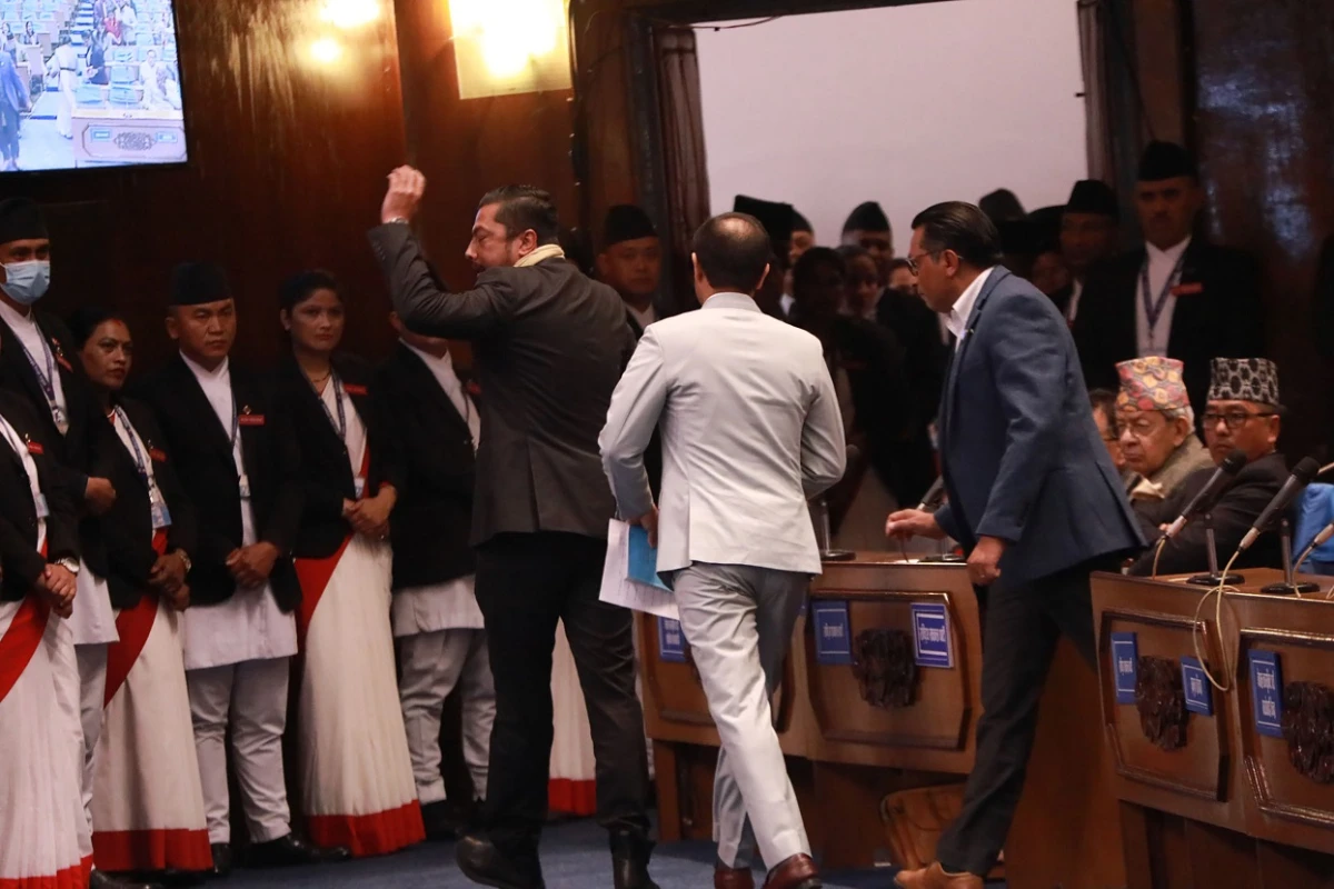 बैठक बहिष्कार गरेका रास्वपा सांसद फेरी सहभागि