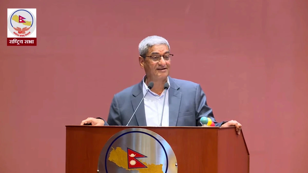 पूर्वविशिष्टहरूले गैरकानुनी रुपमा सुविधा लिएकाले अहिले कानुन बनाउन लागिएको हो  : गृहमन्त्री लेखक