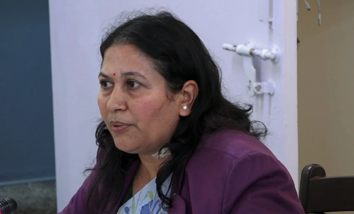 सर्टिफिकेटको नाममा विद्यालयले ५/५ हजार असुलेको भन्दै नगरपालिकाको शिक्षा शाखामा तालाबन्दी