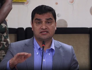 स्वास्थ्य बीमा चलाउन ४० अर्ब छुट्याउनुपर्छ : स्वास्थ्यमन्त्री पौडेल