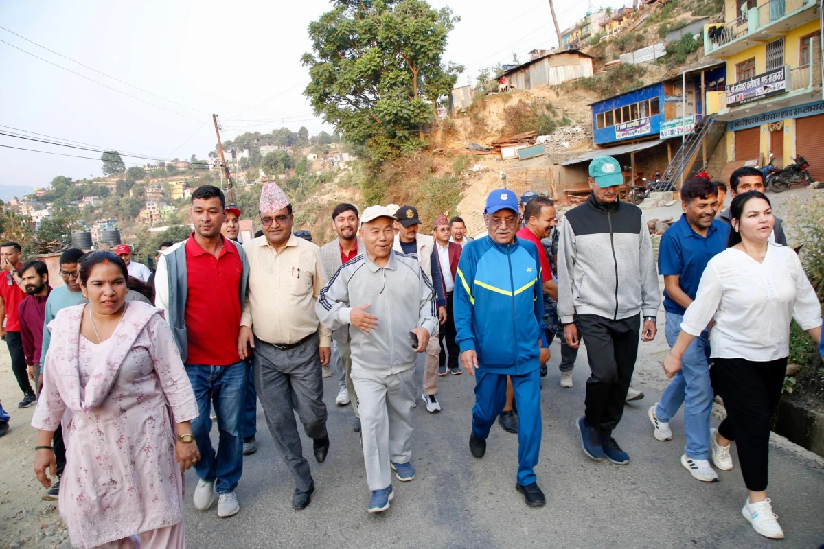 डडेल्धुराबाट माओवादीको मध्यपहाडी लोकमार्ग अभियान सुरु