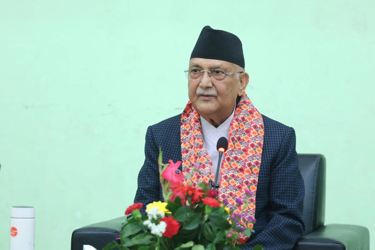 एमालेबिरुद्ध आक्रमण जारी छः अध्यक्ष ओली