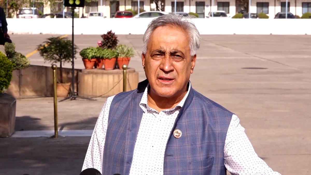भ्रष्टाचारीविरुद्ध सबै एक भएर लड्नुको विकल्प छैन : सांसद भण्डारी