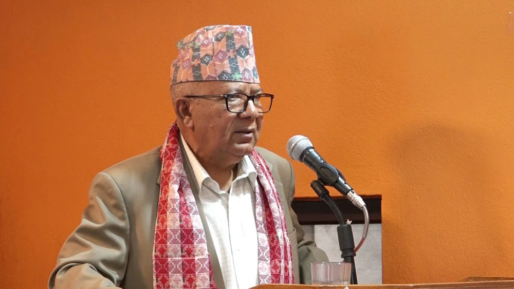 नेकपा सहसंयोजक माधव नेपाल अस्पताल भर्ना