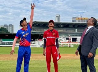 एसीसी यू-१६ इस्ट जोन प्रतियोगितामा इन्डोनेसियाविरुद्ध नेपालले पहिला ब्याटिंग गर्दै