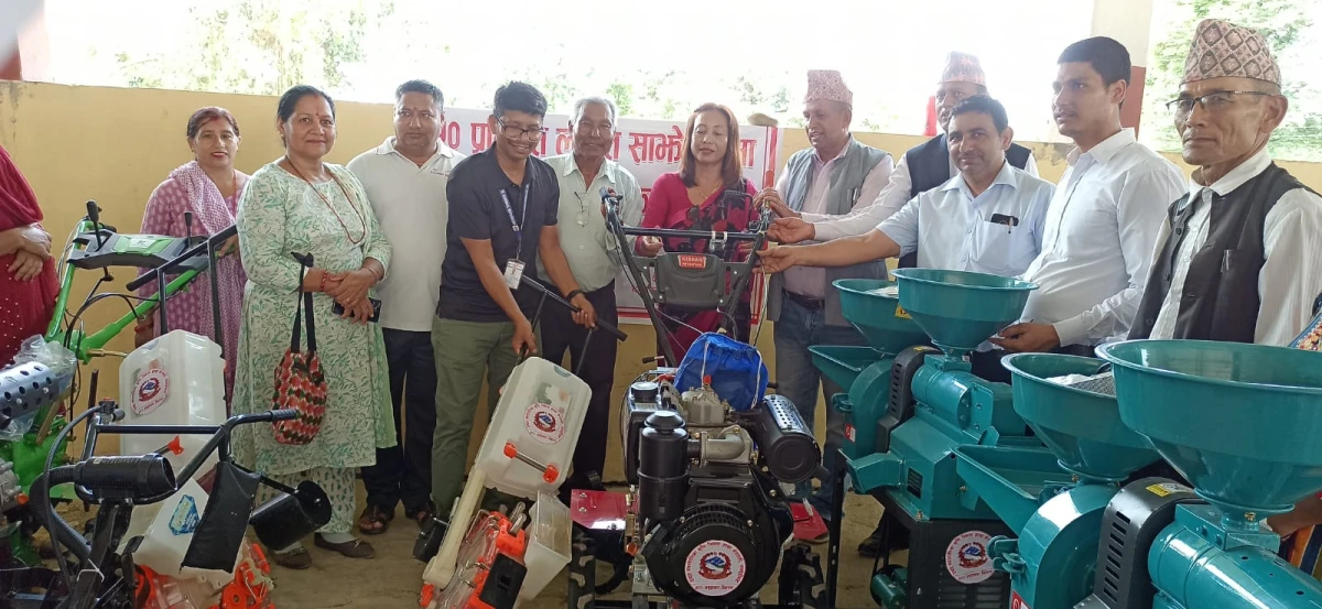 देवदहमा ५० प्रतिशत अनुदानमा कृषि उपकरण वितरण