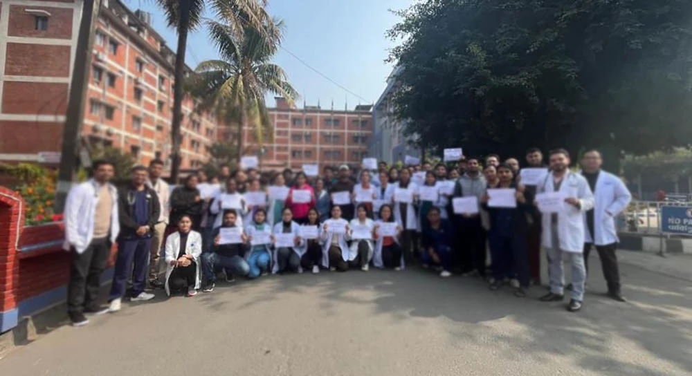 आन्दोलनमा चिकित्सक, आकस्मिकबाहेकका सेवा बन्द