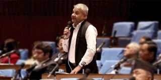 'असार लागेपछि मल र मन्त्री दुवै हराउने'
