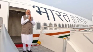 मोदीको तीन बर्षको विदेश भ्रमण खर्च २९५ करोड !