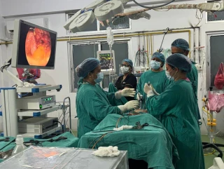 लुम्बिनी प्रादेशिक अस्पतालमा प्रसुती रोग उपचारका लागि ल्याप्रोस्कोपी विधिको प्रयोग