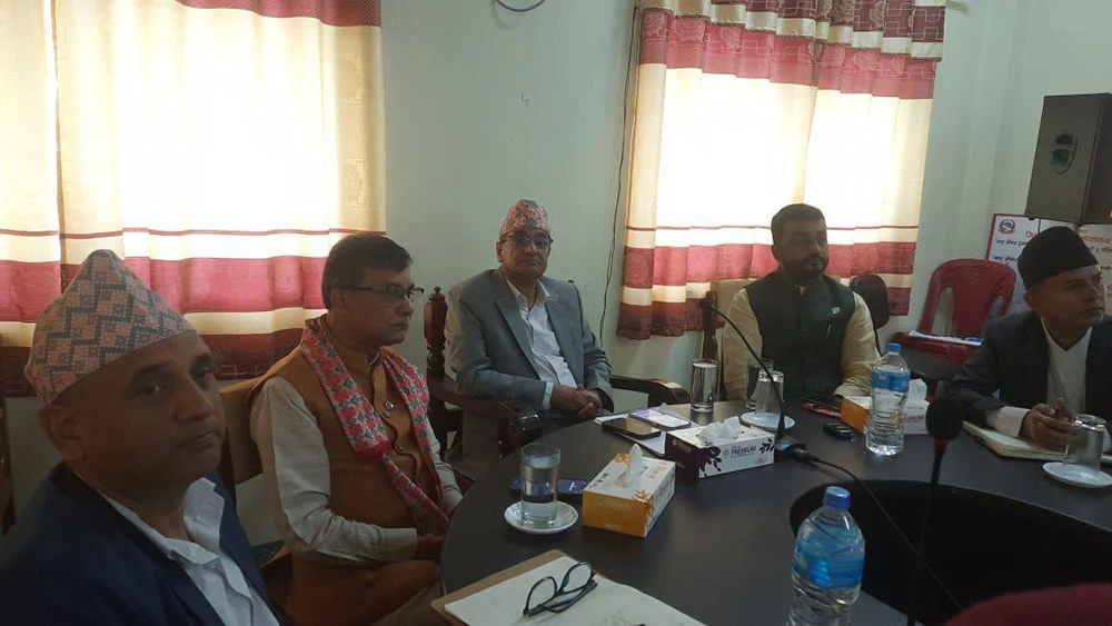 सीमामा हुने अवैध चोरीपैठारी र निकासी रोक्न गृहमन्त्री लेखकको निर्देशन