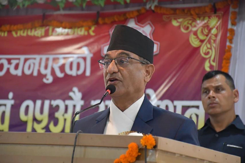 निर्माण व्यवसायको क्षेत्रमा देखिएका समस्या समाधान गर्न सरकार तत्पर छ : गृहमन्त्री लेखक