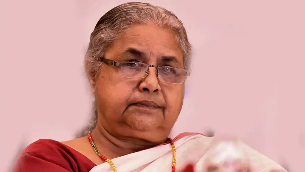 आज विजया दशमी, मान्यजनको हातबाट टीका र जमरा लगाएर मनाइदै