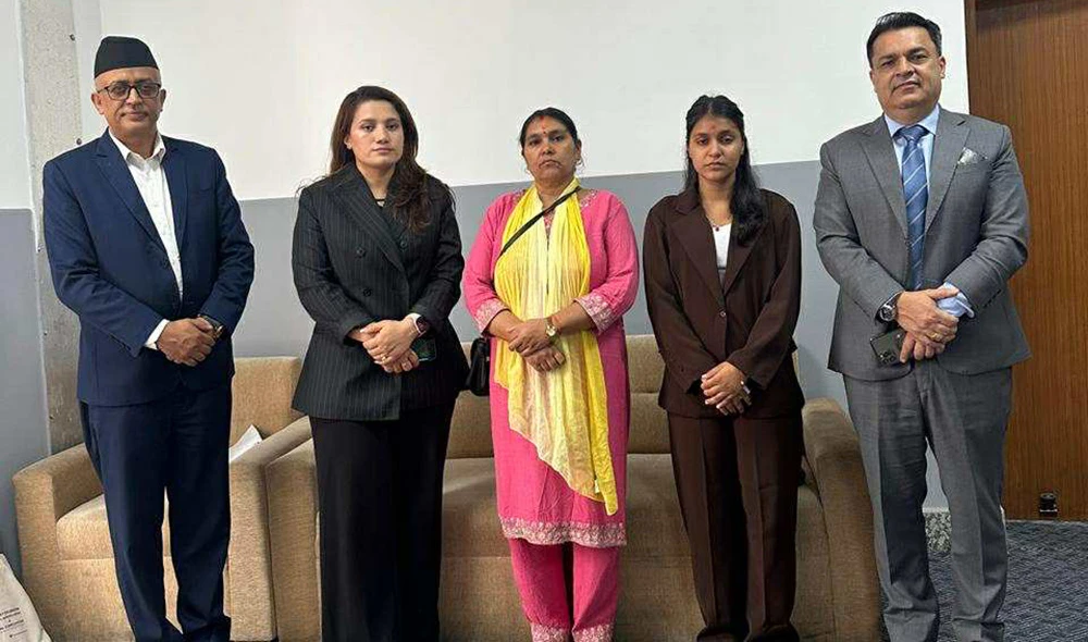 विपिन जोशीको रिहाइको पहलका लागि आमा पद्मा र बहिनी पुष्पा अमेरिका प्रस्थान