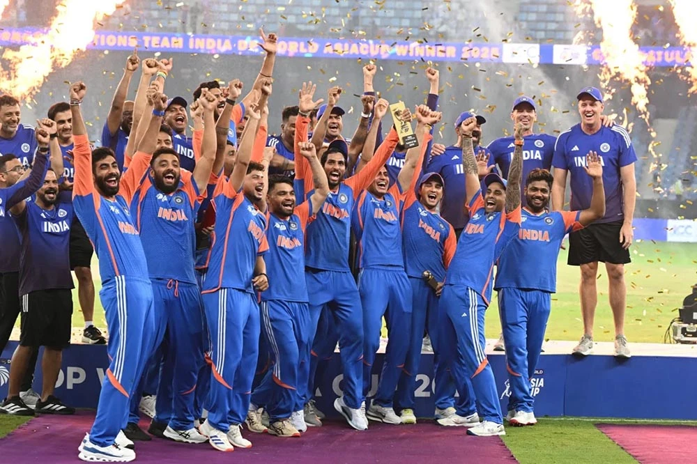 एसिया कप जितेपछि भारतले किन लिएन विजेताको ट्रफी ?
