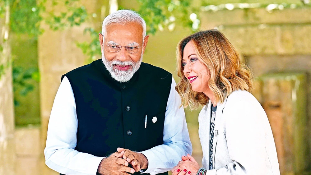 मेलोनीको आत्मकथामा मोदीको प्रस्तावना