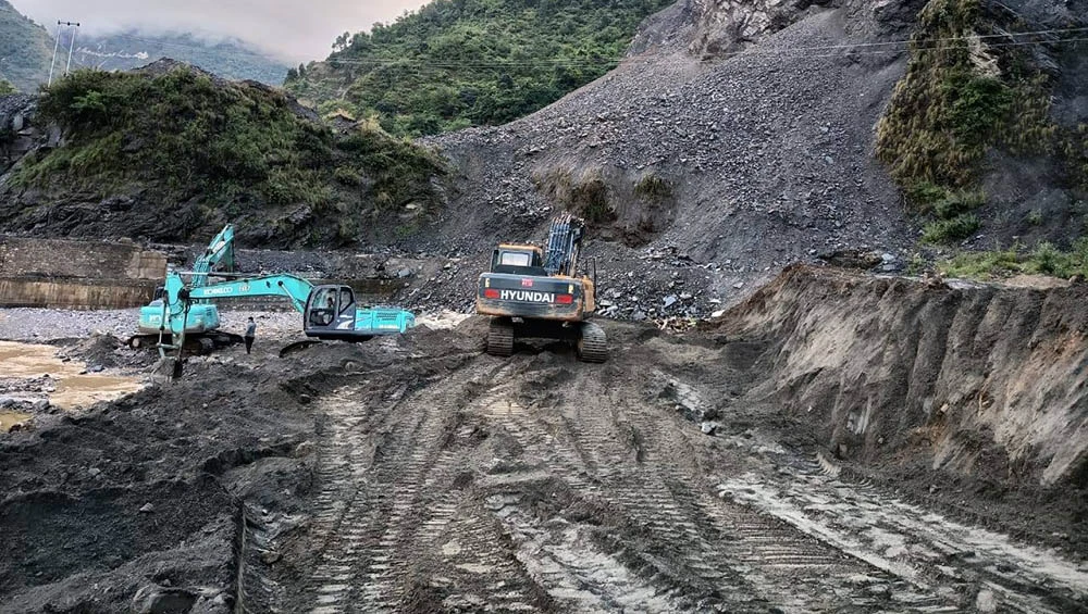 बुटवल-खैरेनी सडकखण्डको डाइभर्सनमा खसेर देवदहका २२ वर्षे युवकको ज्यान गयो